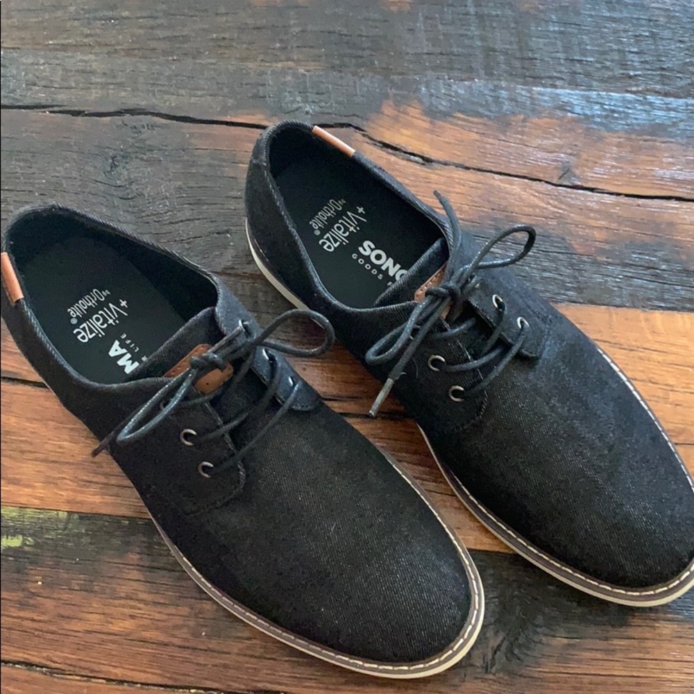 Men’s dress shoes